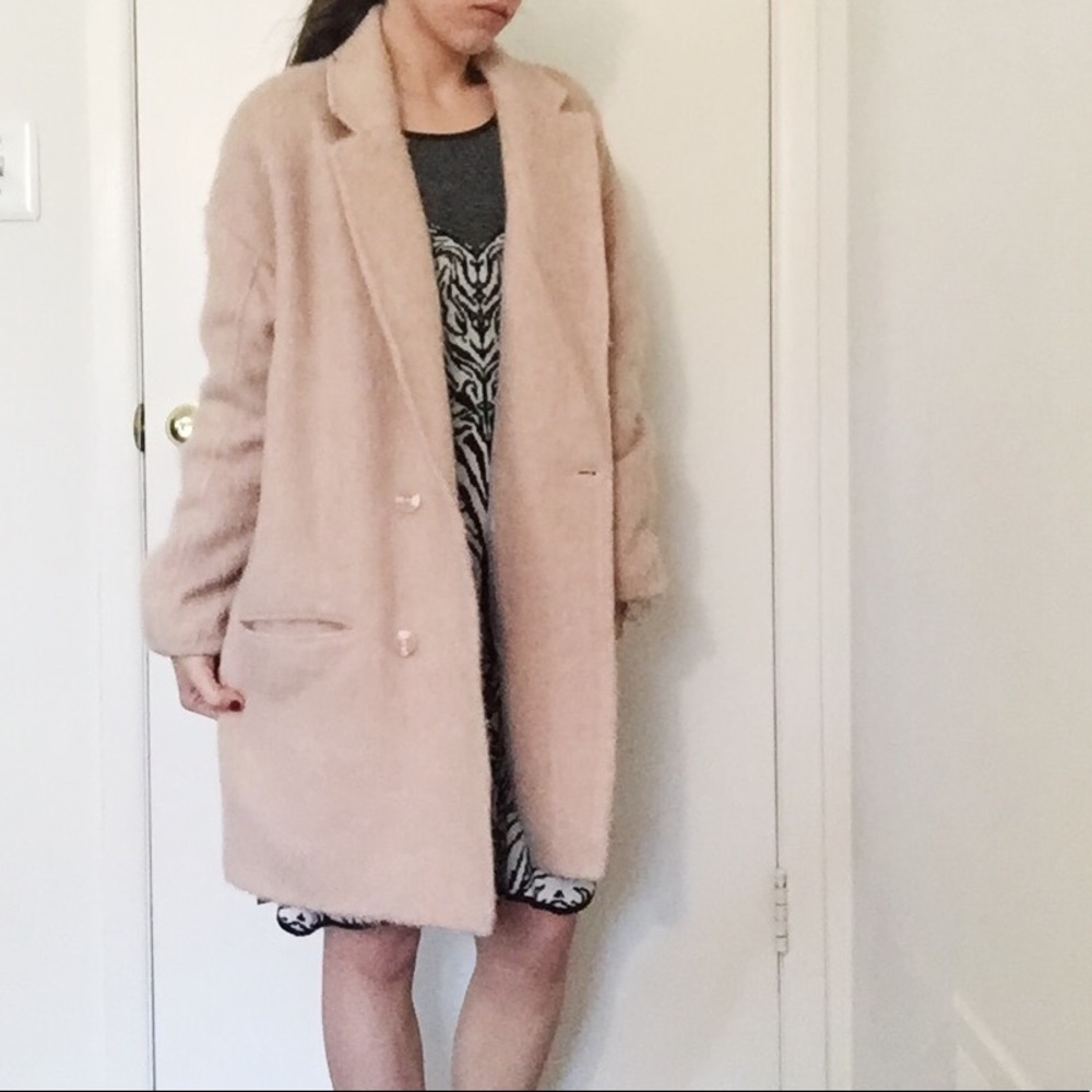 ✨💥RARE💥 A&F Pink Wool Coat✨ - Picture 7 of 11